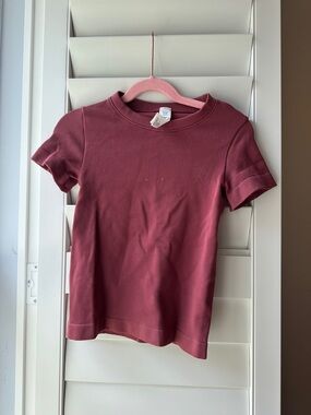Old Navy Girls Short Sleeve Ribbed Tee in Rose